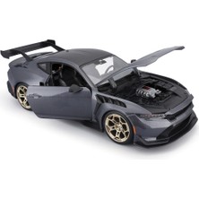 Toyfest Maisto 1/18 2025 Ford Mustang Gto Araba