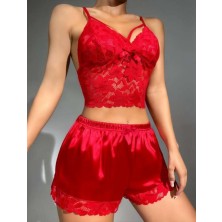 Kırmızı Dantel Büstiyerli ve Saten Şortlu Iki Parça Pijama Takımı