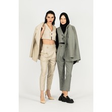 By Özlem Yazan Suit Dokuma Astarlı Crop Yelek Blazer Ceket Havuç Pantolon Kadın Üçlü Takım