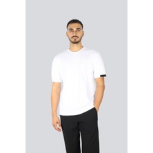 Boss Erkek Regular Fit Yuvarlak Yakalı Kolu Logo Detaylı Kısa Kollu Beyaz T-Shirt 50545901-100