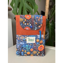 Tadsy Nakış Çiçek Desenli Kitap Kılıfı Şık ve Koruyucu Cepli Kitap Kılıfı Çok Amaçlı Çanta 19X25 cm
