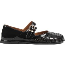 Celal Gültekin Kadın Siyah Tokalı Rugan Deri Ayakkabı