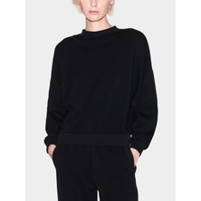 Armani Exchange Kadın Yivli Yuvarlak Yaka Düşük Omuzlu Uzun Kol Siyah Sweatshirt XW000740 AF16111-UC001