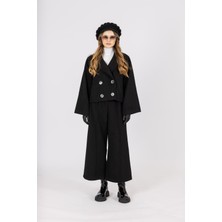 By Özlem Yazan Kaşe Dokulu Astarlı Kısa Kaban