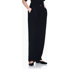 Armani Exchange Kadın Rahat Kalıp Pileli Düz Paça Siyah Pantolon XW001270 AF16125-UC001