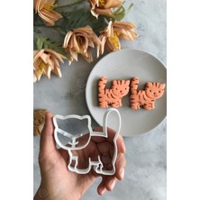 PremiumPort Sevimli Kedi Şeklinde Kurabiye Kalıbı 8x8 Cm, Pratik ve Eğlenceli Kullanım