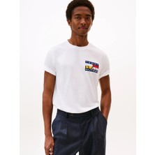 Tommy Hilfiger Erkek Rahat Kalıp Renk Bloklu Yuvarlak Yakalı %100 Pamuklu Kısa Kollu Beyaz T-Shirt MW0MW40006-YBR