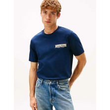 Tommy Hilfiger Erkek Normal Kalıp Yuvarlak Yakalı Logo Imzalı Kısa Kollu Lacivert T-Shirt MW0MW41463-C1G