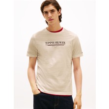 Erkek Kısa Kol Bisiklet Yaka Tommy Hilfiger Yazı Desen Slim Fit Bej T-Shirt MW0MW40324-ACG