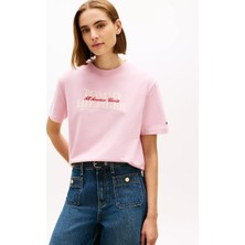 Tommy Hilfiger Kadın Saf Pamuklu Kalın Kumaş Kadife Logo Baskılı Kısa Kollu Pembe T-Shirt WW0WW47884-TPG