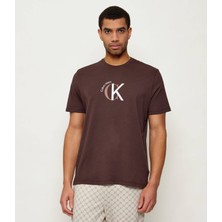 Calvin Klein Erkek Normal Kalıp %100 Pamuklu Logo Desenli Kısa Kollu Kahverengi T-Shirt LV14RE829G-2IN