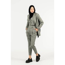 By Özlem Yazan Suit Dokuma Kalın Kemer Detaylı Havuç Pantolon