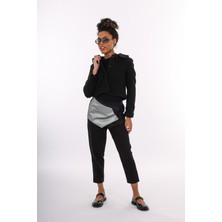 By Özlem Yazan Deri Kemer Detaylı Havuç Kesim Kadın Pantolon