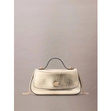 Calvin Klein Kadın Zincirli Omuz Askılı Kabartmalı Ck Logo Altın Omuz Çantası LV04F3306G-3JG