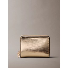 Calvin Klein Kadın Deri Fermuar Kapama Bozuk Para Yeri Altın Cüzdan LV04F1103G-3JG