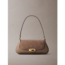 Calvin Klein Kadın Metal Toka Kapamalı Iç Bölmeli Deri Kahverengi Omuz Çantası LV04F3337G-VFU