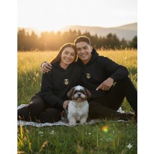 Muhtar Store Sevgililer Günü Özel Shih Tzu Figürlü Unisex Siyah Hoodie – Patili Aşk Temalı Kapüşonlu Sweatshirt