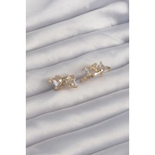Moresun Buğz Pirinç Gold Renk Iri Zirkon Taşlı Kıvrımlı Minimal Kelebekli Halka Küpe