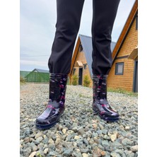 Kadın Renkli Desenli Su Geçirmez Kaymaz Taban Plastik Çizme