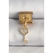 Moresun Buğz 316L Çelik Gold Renk Sallantı Zirkon Taşlı Kalpli Anahtar Model Nomination Charm