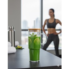 PremiumPort Bambu Kapaklı Pıpetli 750 ml Cam Bardak ile Şıklık ve Kullanım Kolaylığı