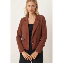 Armonika Kadın Koyu Kahve Erkek Yaka Kare Cepli Crop Ceket ARM-26K001026