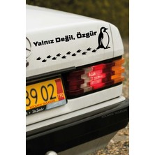 Kocamın Tasarımı Nihilist Penguen Sticker Yalnız Değil Özgür Penguen Araba Stickerı Siyah Oto Kaput Yazı Sticker 40 cm