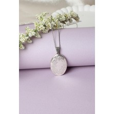 By Barun Resimlik Kolye Oval Madalyon Desenli Zincir 925 Ayar Gümüş Kolye