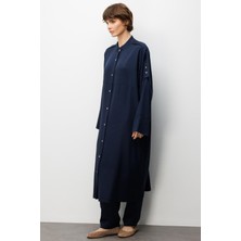 Micca %100 Doğal LyoCELL ile Dökümlü Soft Hissiyat Rahat Kalıp Apolet ve Özel Düğme Detaylı Maxi Tunik-Laci
