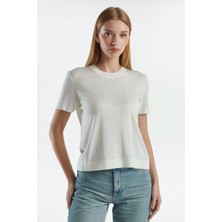 United Colors Of Benetton Beyaz Kadın / Kız Kdn_ipek Karışımlı Yuvarlak Yaka Önü Detaylı Kısa Kollu Kazak Model Kodu: ( 1ZRED10BK074)