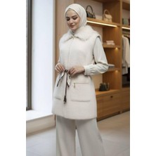 Yakasi Kurklu Sakalli Yelek