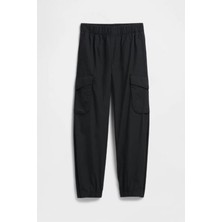 Siyah Erkek Gap Erkek Çocuk Pull-On Kargo Paraşüt Pantolon Model Kodu: ( 768102003SIYAH)