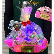 Özbience Yılbaşı Kahve Ayıcık Buketi ve Renkli LED Işıklı Kardan Adam Süsü