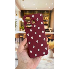 Vip Case Xiaomi Redmi 13 4g Uyumlu Beyaz Papatya Desenli Silikon Darbe Emici Klasik Korumalı Rubber Kılıf