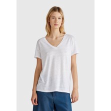 United Colors Of Benetton Beyaz Kadın / Kız KDN_%100 Keten Düşük Omuzlu Relax Fit V Yaka T-Shirt Model Kodu: ( 37UJD401Q101)