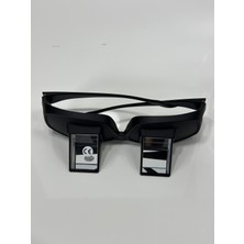 Özbience Rahat Yatak Üzerinde Yüksek Konforlu Gözlük ile Kitap Keyfi