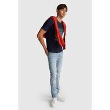 United Colors Of Benetton Mix Erkek ERK_%100 Pamuk Önü Logo Baskılı Relax Fit T-Shirt Model Kodu: ( 3I1XU1096923)