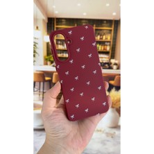 Vip Case Samsung Galaxy A56 Uyumlu Beyaz Fiyonk Desenli Silikon Darbe Emici Klasik Korumalı Rubber Kılıf