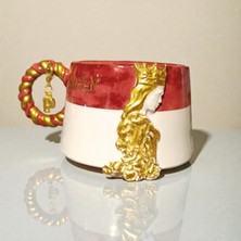 Bonita Bon Luxe El Yapımı 3D King Kral Queen Kraliçe Figürlü, Yaldızlı Hediye Harf Charm'lı Kişiye Özel Seramik Kupa