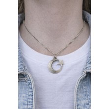 Herşey Nota Moon Star Loop – Ay ve Yıldız Figürlü Gümüş Renk Unisex Kolye (60 Cm)