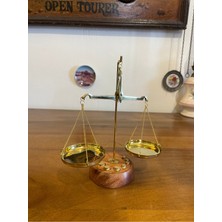 PremiumPort Pratik ve Kompakt Dijital Terazi, Hassas Ölçüm ve Şık Tasarım