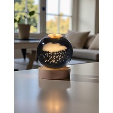 Hediye Fikri Kişiye Özel Işıklı Ahşap Kaideli Yağmur Bulutu Cam Küre 6 cm