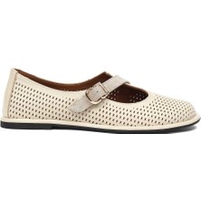 Celal Gültekin Kadın Bej Tokalı Deri Ayakkabı