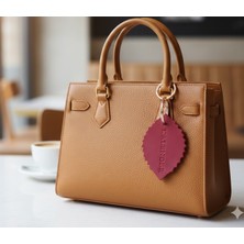 Tozren Deri Deri El İşçilikli Kişiye Özel Baskılı İsim Yazılı Hakiki Deri Hediyelik Anahtarlık, "Kurtarıcı Hediye"( Yazılacak İsim İçin Mesaj Atabilirsiniz)