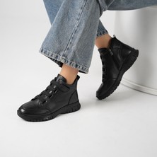 Ametist Vanda Siyah Deri Kadın Bot – Fermuarlı, Kauçuk Hafif Kaymaz Esnek Taban