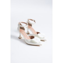 Izel Beyaz Inci Çiçek Detaylı Sivri Burun 8 cm Kadeh Topuk Gelin Ayakkabısı