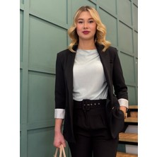 Ayhan Kadın Düğme Detaylı Kolları Manşetli Cepli Blazer Ceket