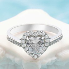 Gumush Gümüş Beyaz Taşlı Kalpli Kadın Yüzük