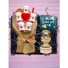 PremiumPort Ayıcık Temalı LED Işıklı Melekli Beyaz Fanus, Şık ve Sevimli Dekorasyon