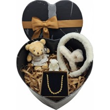 Kalpli Hediye Kutusu | Kolye, Mum, Toka ve Anahtarlık Hediye Seti | Sevgililer Günü & Doğum Günü